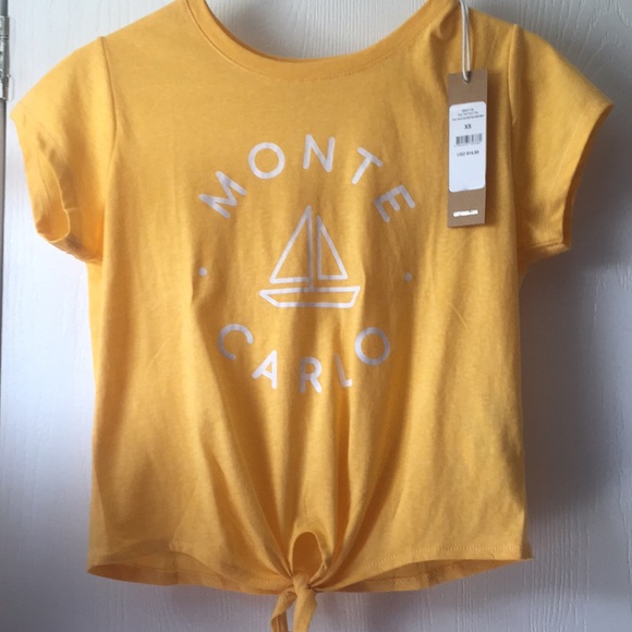 Cotton On Tops - Cotton on t shirt